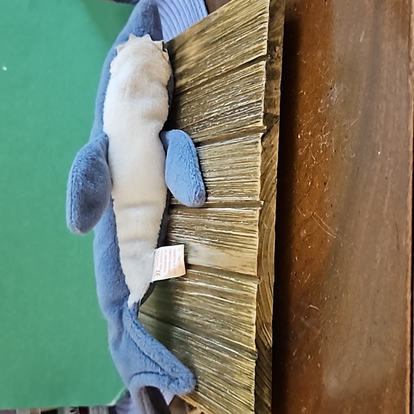Ty Beanie Baby Crunch the Shark - Picture 2 of 3